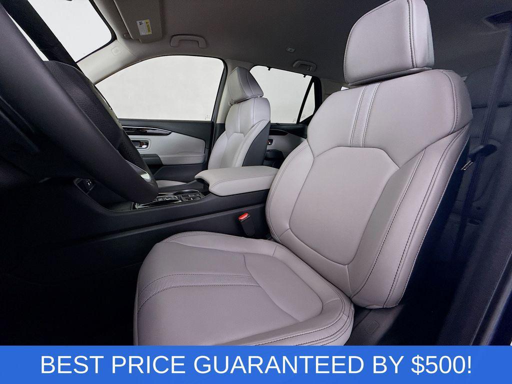 new 2025 Honda Pilot car, priced at $39,047