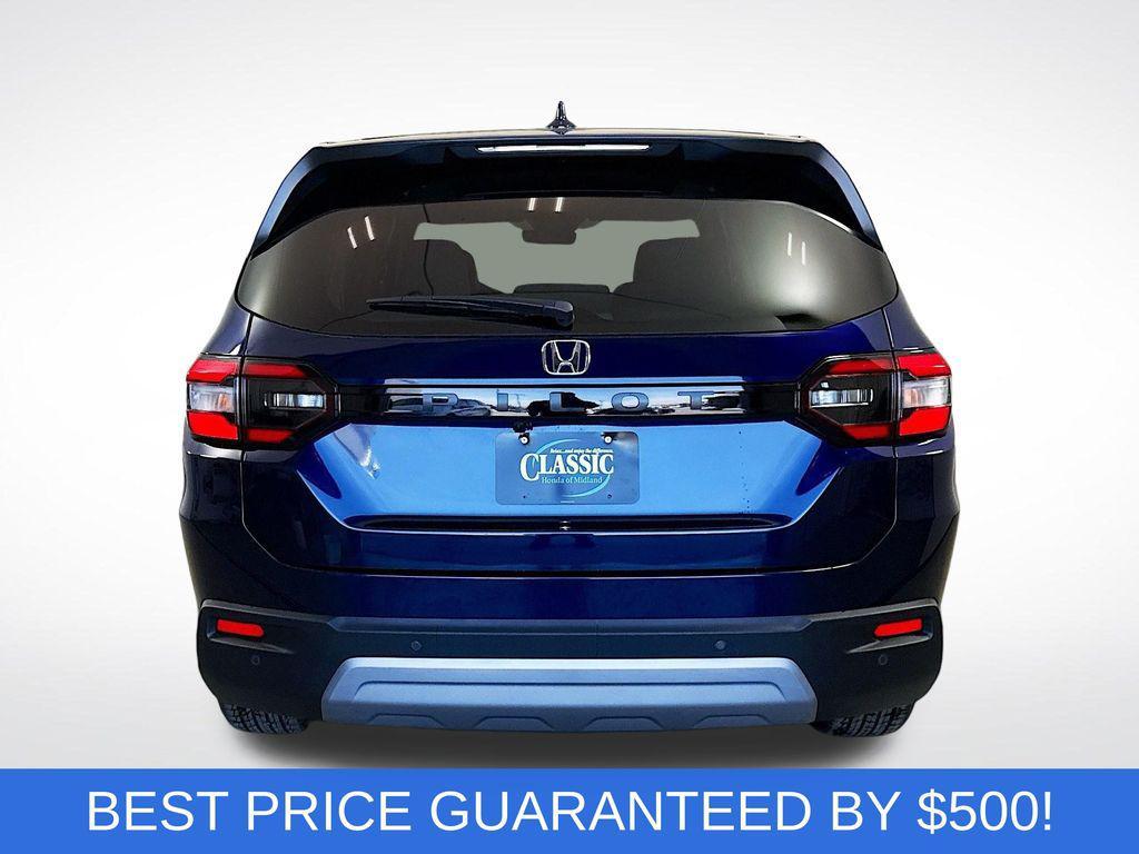 new 2025 Honda Pilot car, priced at $39,047