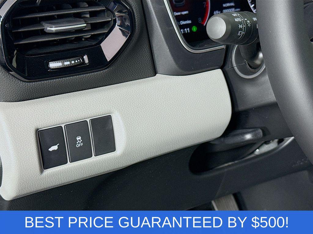 new 2025 Honda Pilot car, priced at $39,047