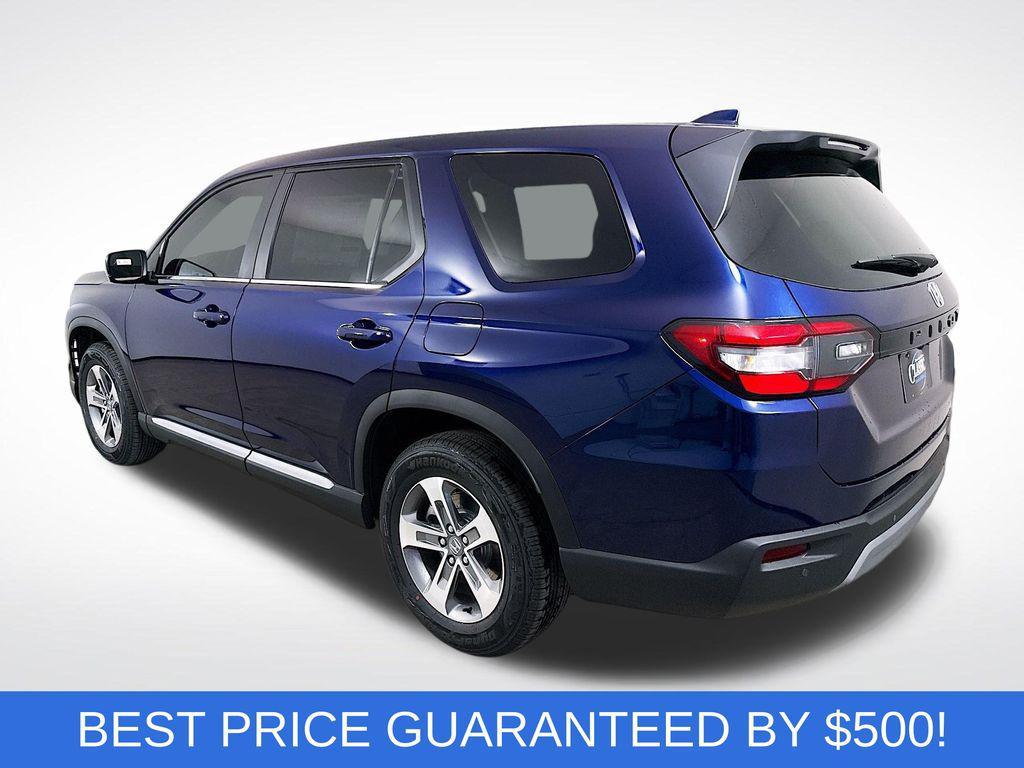 new 2025 Honda Pilot car, priced at $39,047