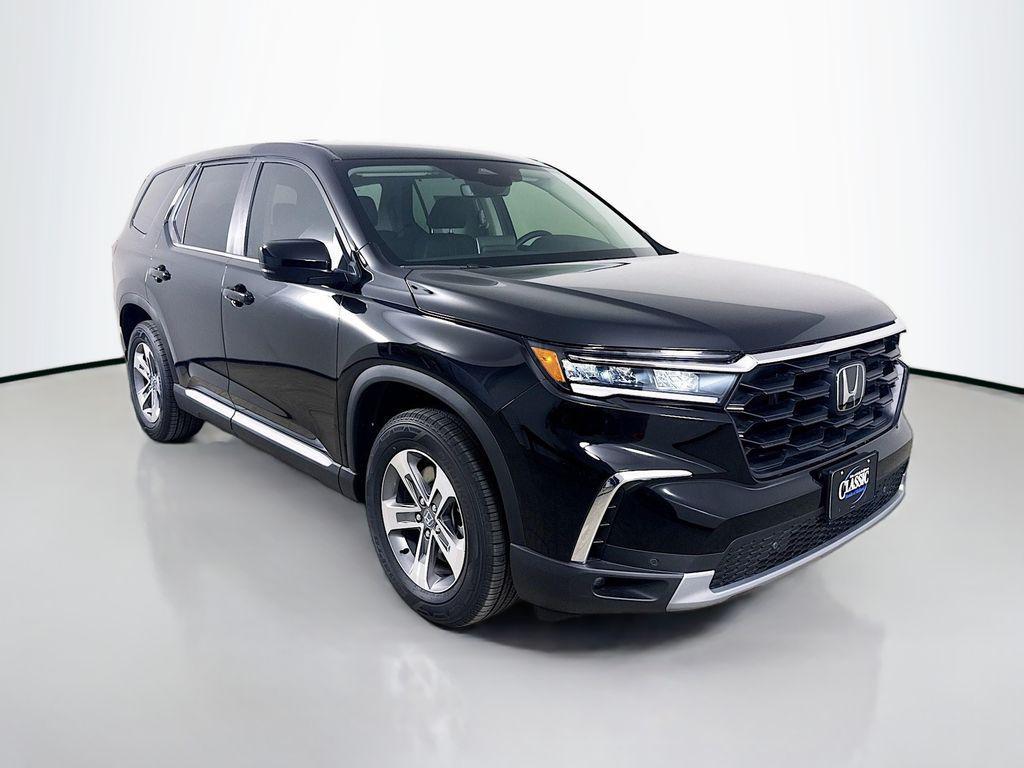 new 2025 Honda Pilot car, priced at $44,995
