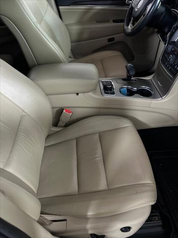 used 2015 Jeep Grand Cherokee car, priced at $15,224