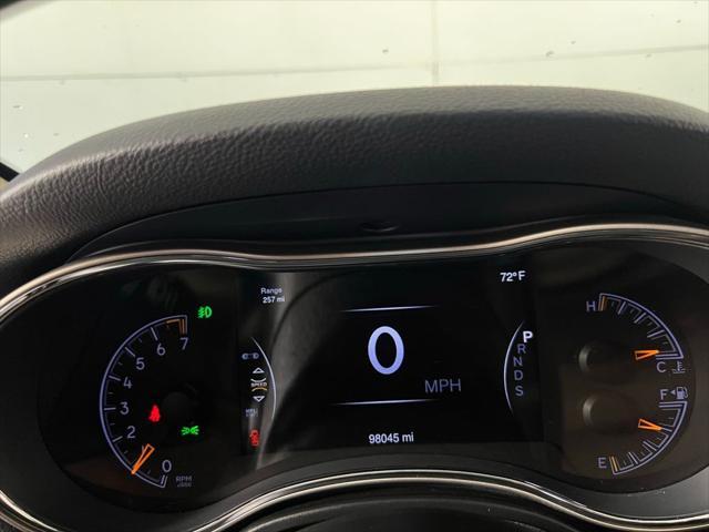 used 2015 Jeep Grand Cherokee car, priced at $15,224