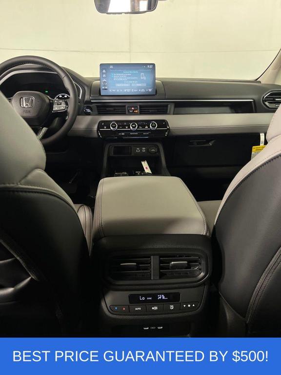 new 2025 Honda Pilot car, priced at $42,945