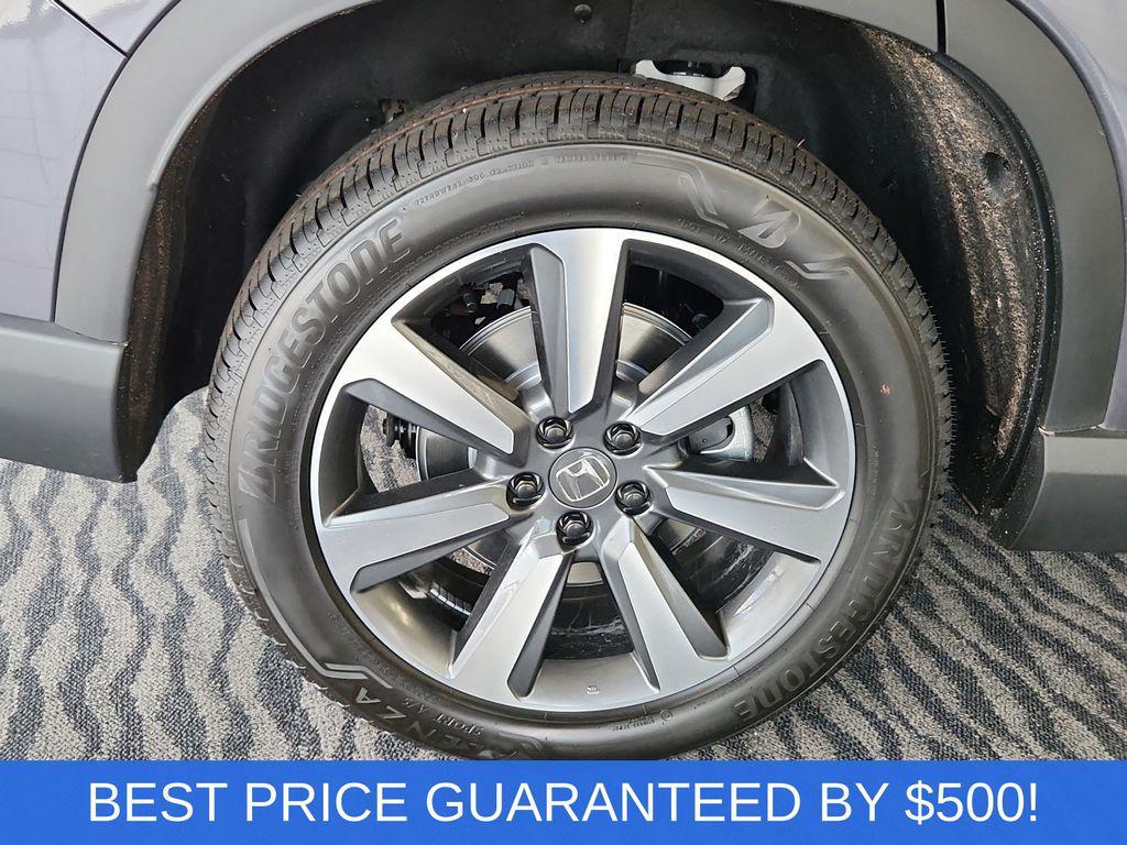 new 2025 Honda Pilot car, priced at $51,280