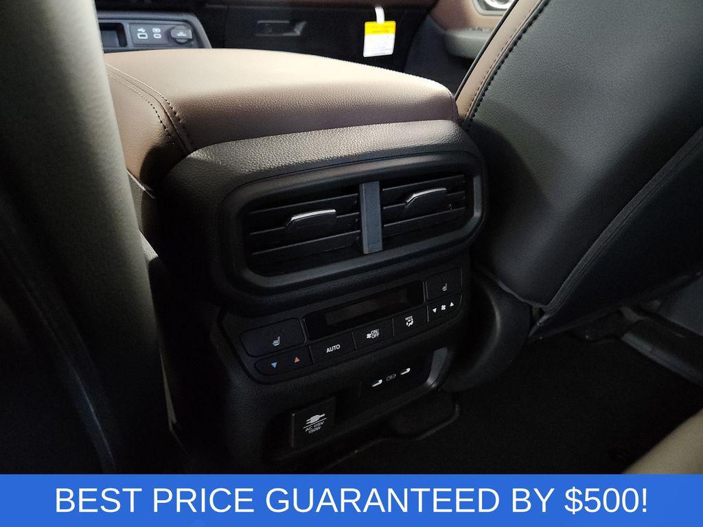 new 2025 Honda Pilot car, priced at $51,280