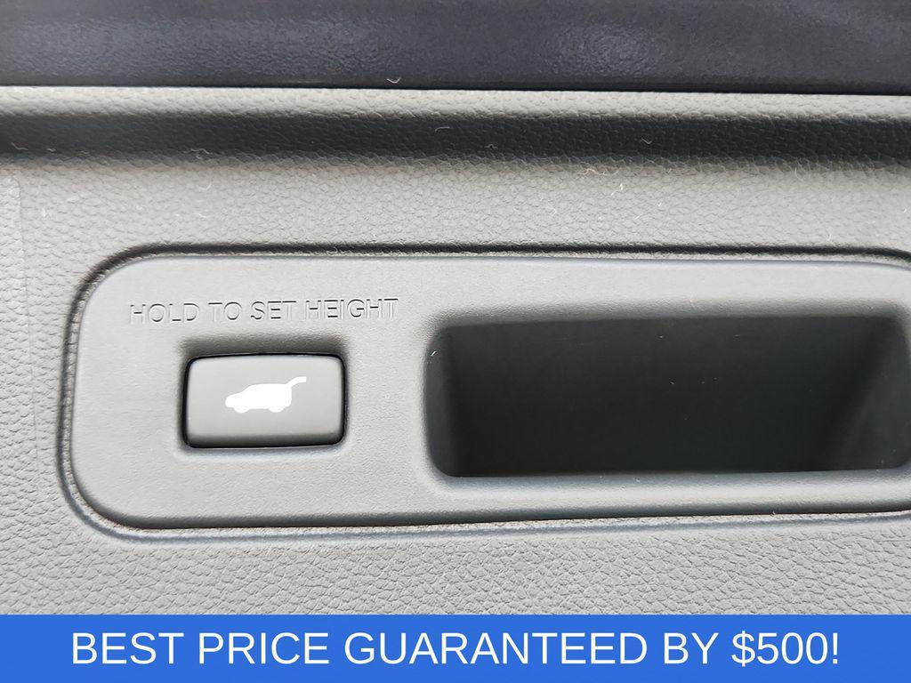 new 2025 Honda Pilot car, priced at $51,280