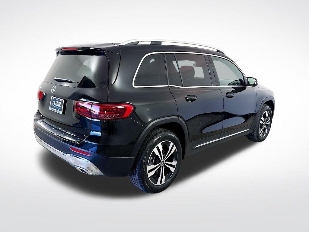 used 2025 Mercedes-Benz GLB 250 car, priced at $38,998
