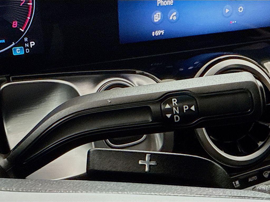 used 2025 Mercedes-Benz GLB 250 car, priced at $38,998