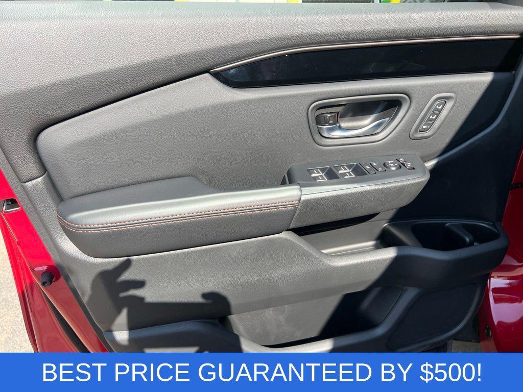 new 2025 Honda Pilot car, priced at $48,055