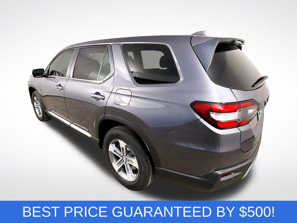 new 2025 Honda Pilot car, priced at $41,745