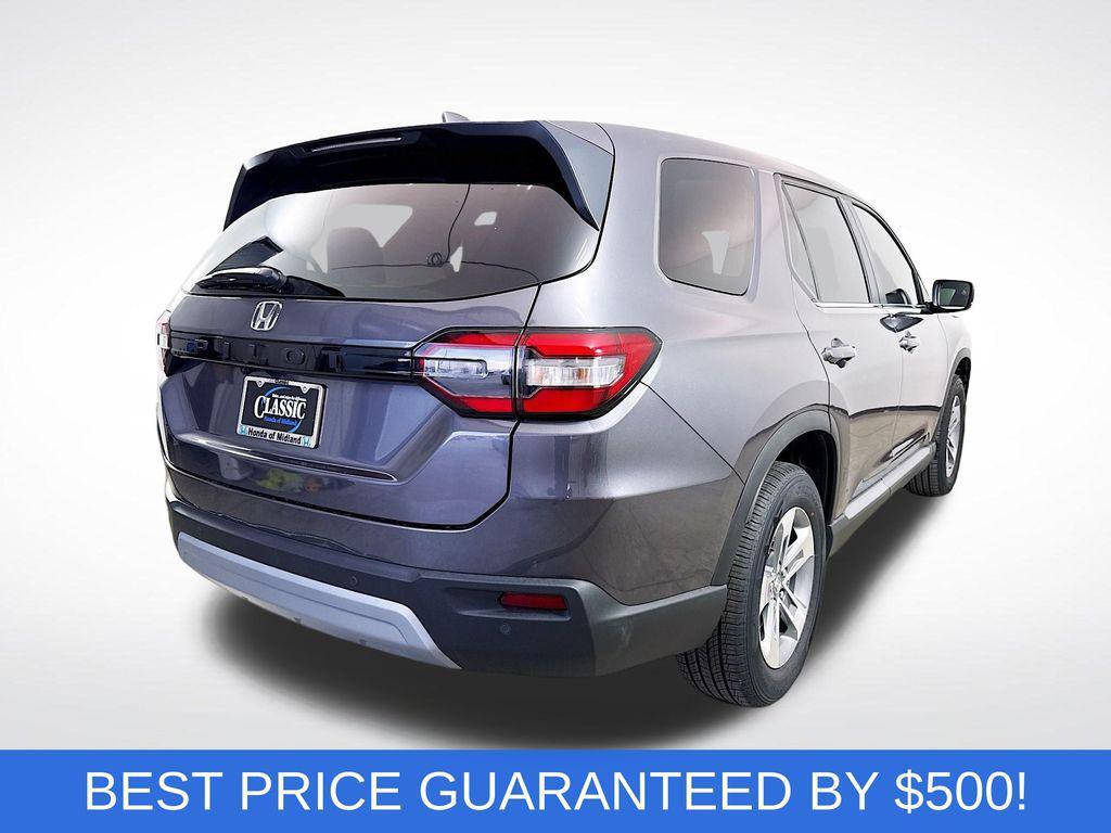 new 2025 Honda Pilot car, priced at $39,015