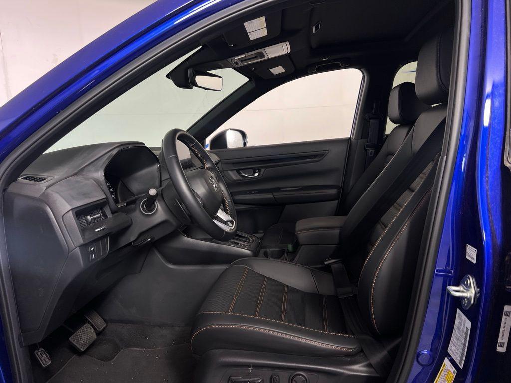 used 2025 Honda CR-V Hybrid car, priced at $35,986