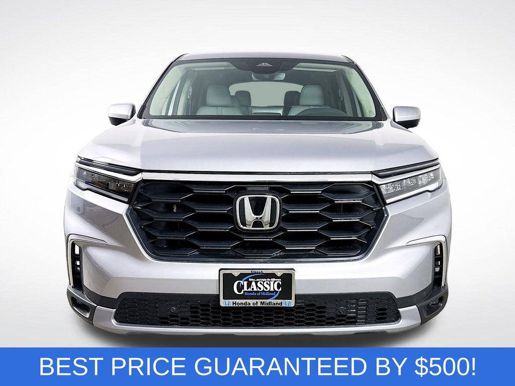 new 2025 Honda Pilot car, priced at $38,989