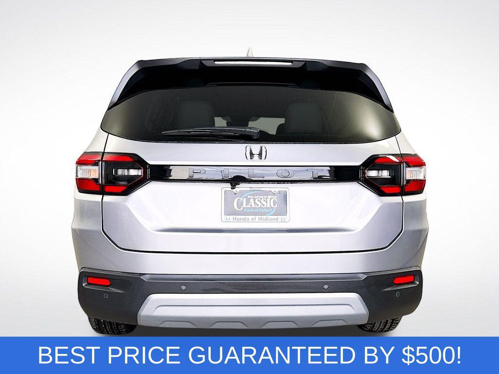 new 2025 Honda Pilot car, priced at $38,989
