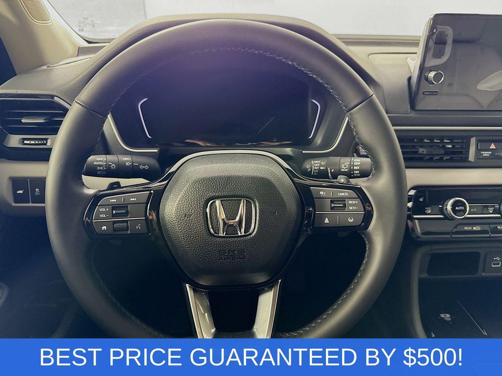 new 2025 Honda Pilot car, priced at $38,989