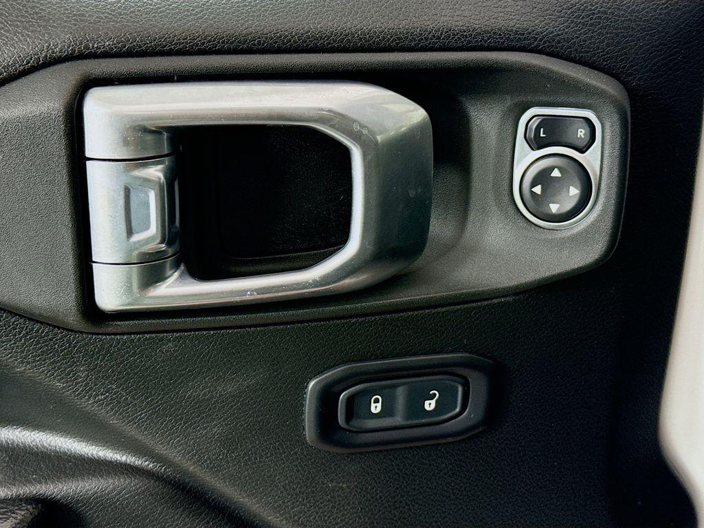 used 2022 Jeep Wrangler Unlimited car, priced at $32,834