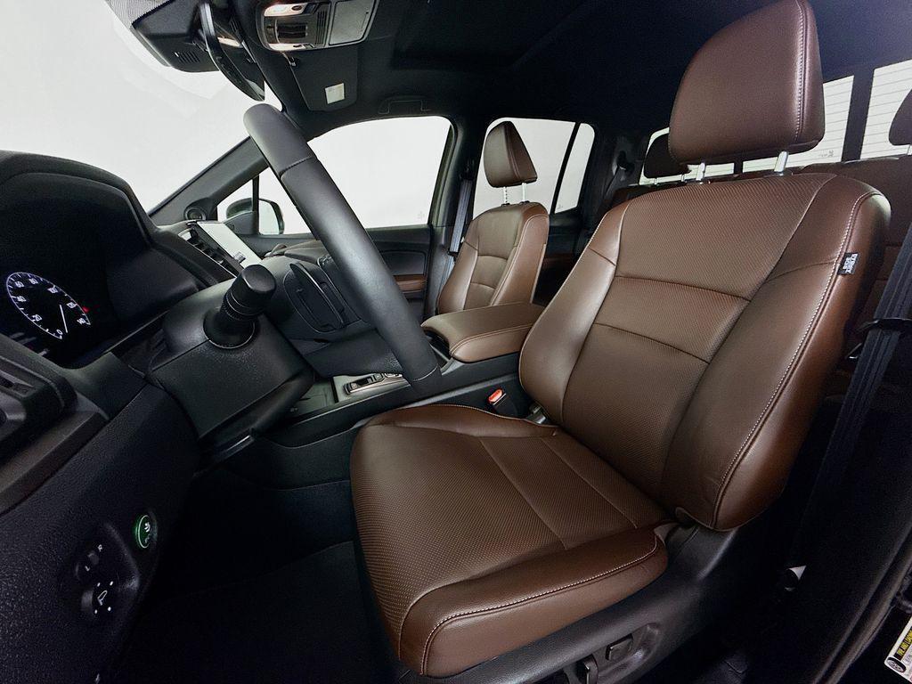 used 2025 Honda Ridgeline car, priced at $37,261