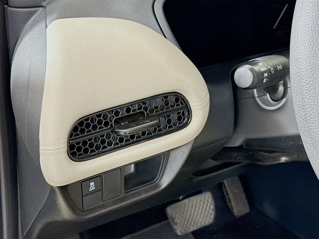 used 2025 Honda HR-V car, priced at $24,527