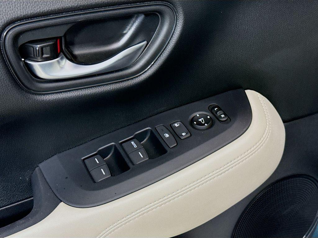 used 2025 Honda HR-V car, priced at $24,527