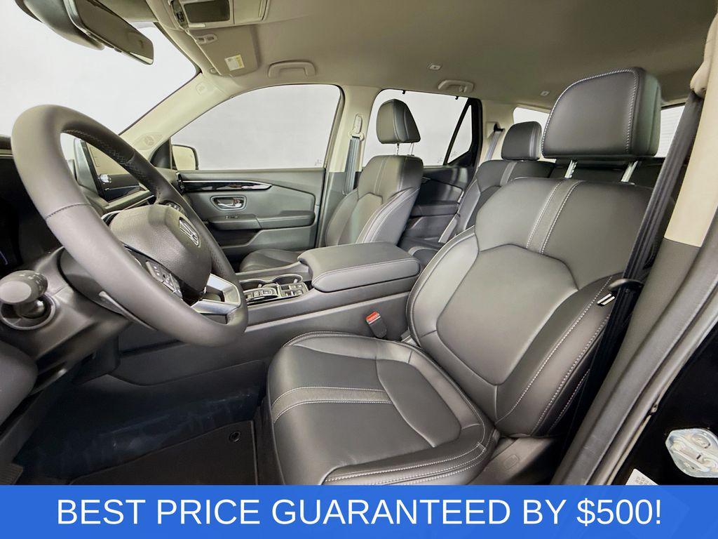 new 2025 Honda Pilot car, priced at $43,845
