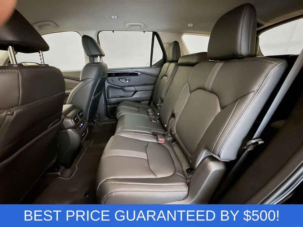 new 2025 Honda Pilot car, priced at $43,845