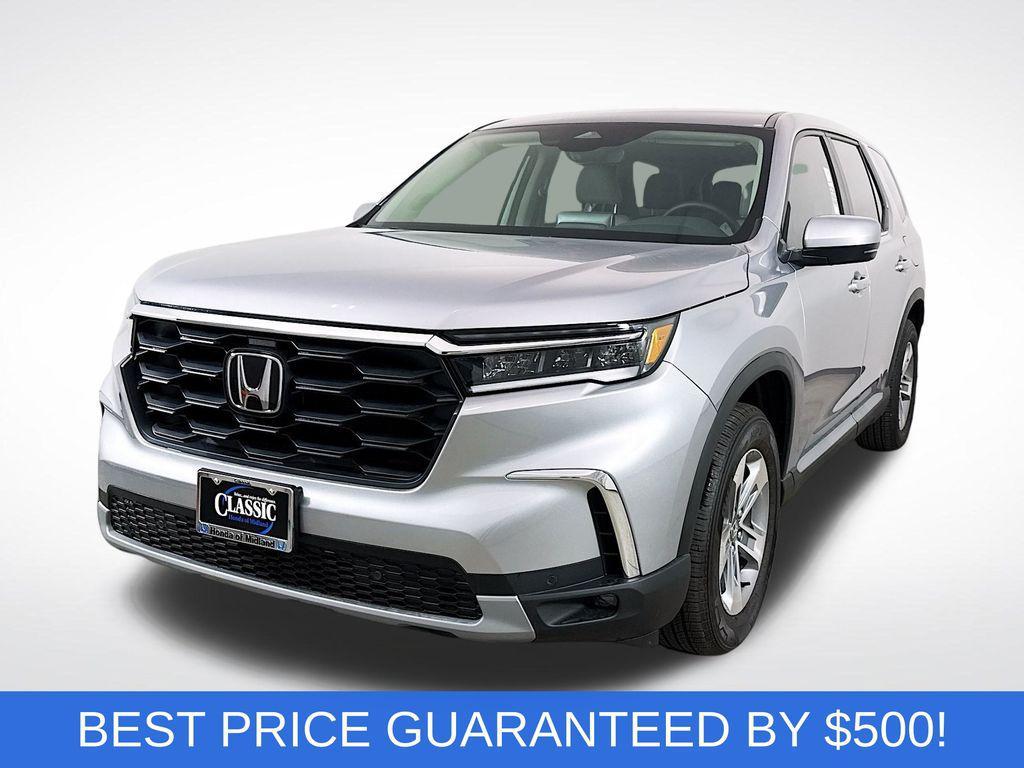 new 2025 Honda Pilot car, priced at $39,139