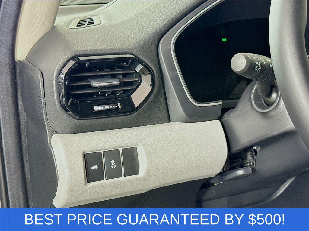 new 2025 Honda Pilot car, priced at $39,139