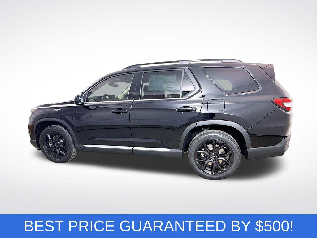 new 2025 Honda Pilot car, priced at $49,745