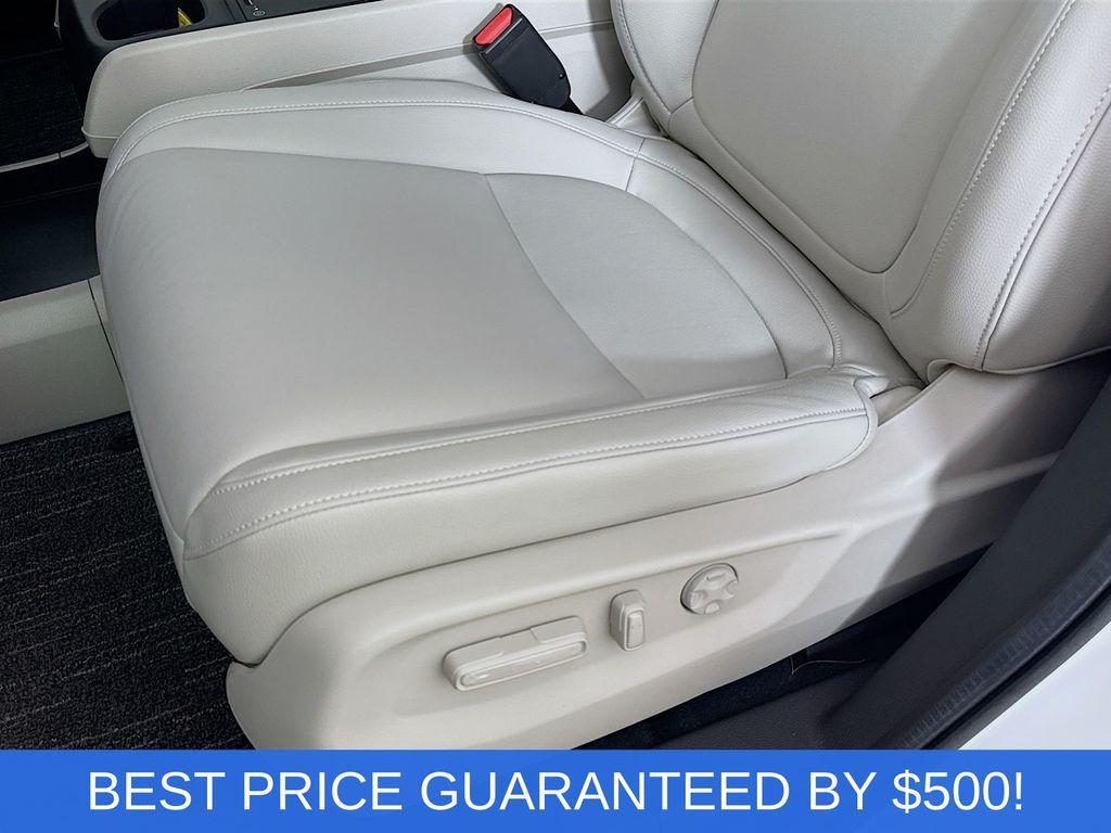 new 2025 Honda Odyssey car, priced at $40,920