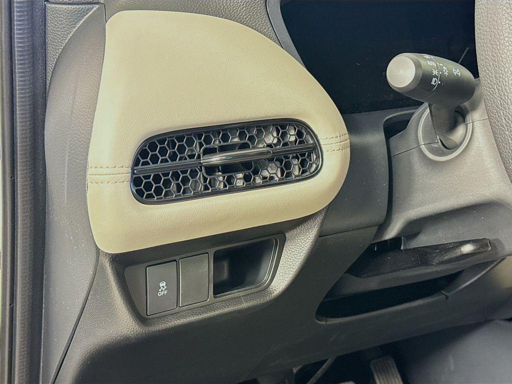 new 2026 Honda HR-V car, priced at $28,105