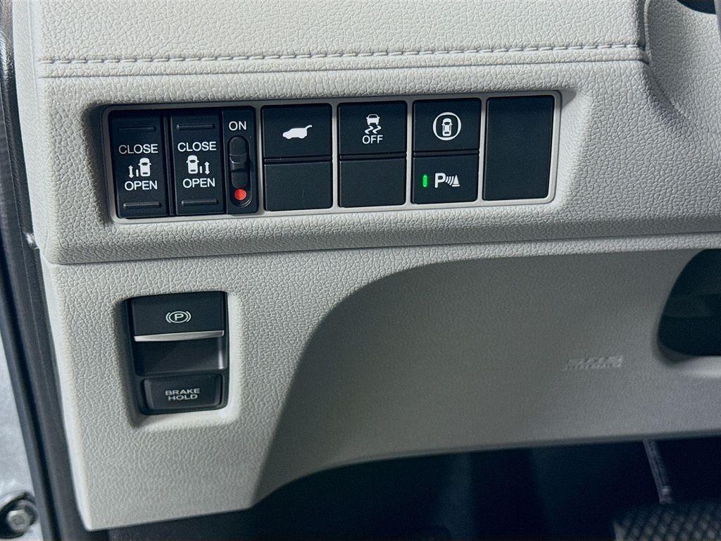 used 2023 Honda Odyssey car, priced at $38,899