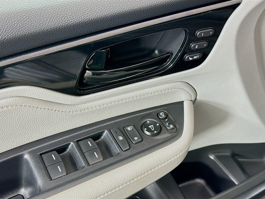 used 2023 Honda Odyssey car, priced at $38,899