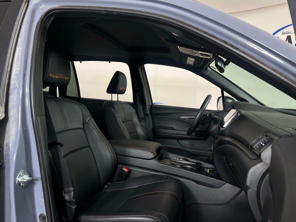used 2024 Honda Passport car, priced at $37,818