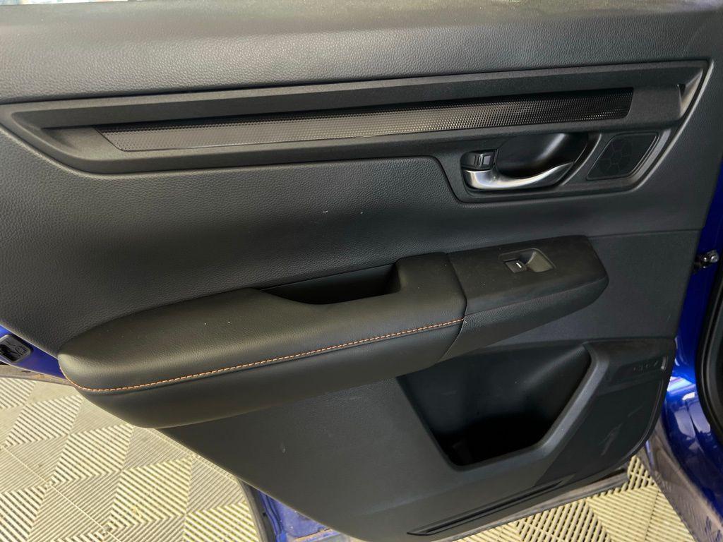 used 2025 Honda CR-V Hybrid car, priced at $32,294