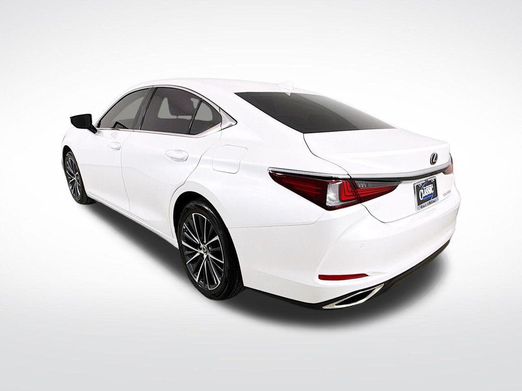 used 2022 Lexus ES 350 car, priced at $30,900