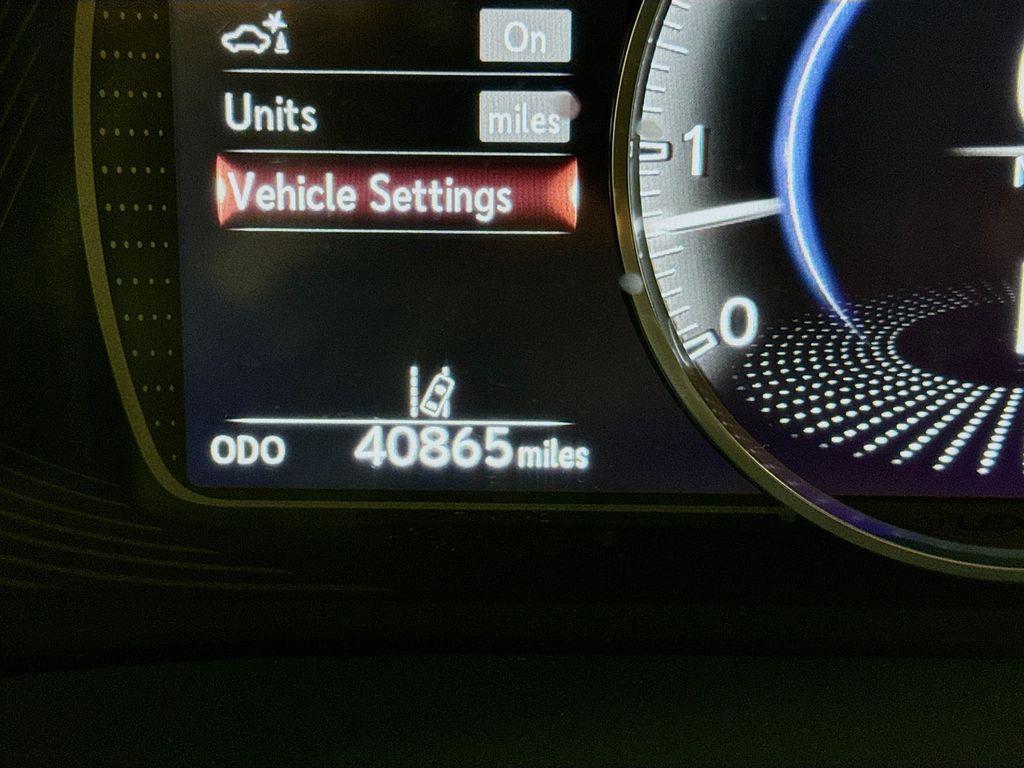 used 2022 Lexus ES 350 car, priced at $30,900