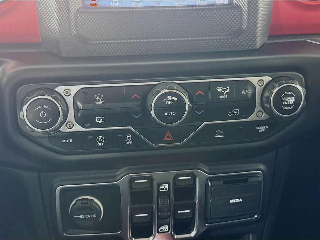 used 2021 Jeep Gladiator car, priced at $33,494