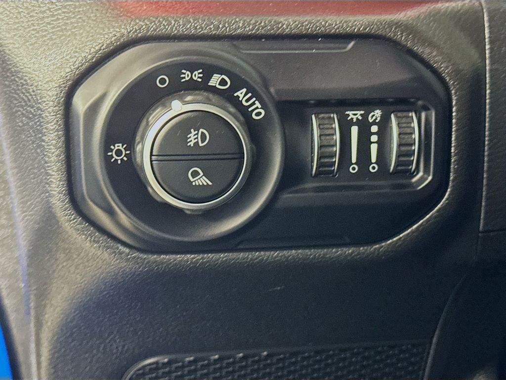 used 2021 Jeep Gladiator car, priced at $33,494