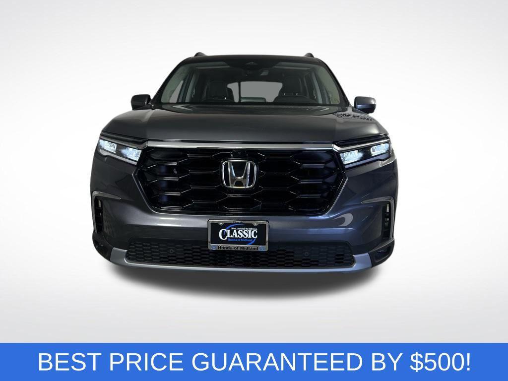 new 2025 Honda Pilot car, priced at $51,280