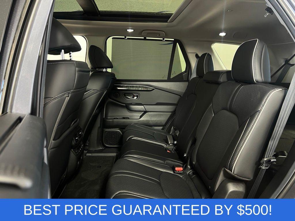 new 2025 Honda Pilot car, priced at $51,280