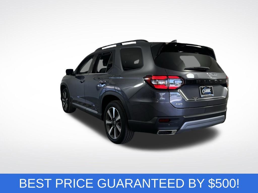 new 2025 Honda Pilot car, priced at $51,280