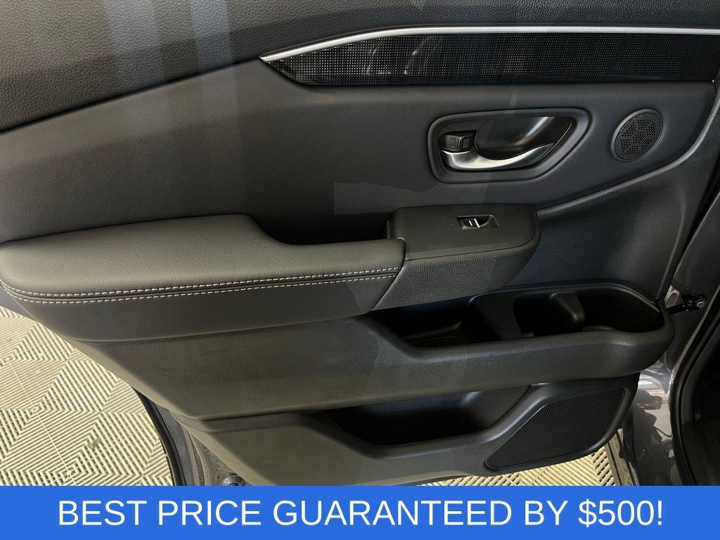 new 2025 Honda Pilot car, priced at $51,280
