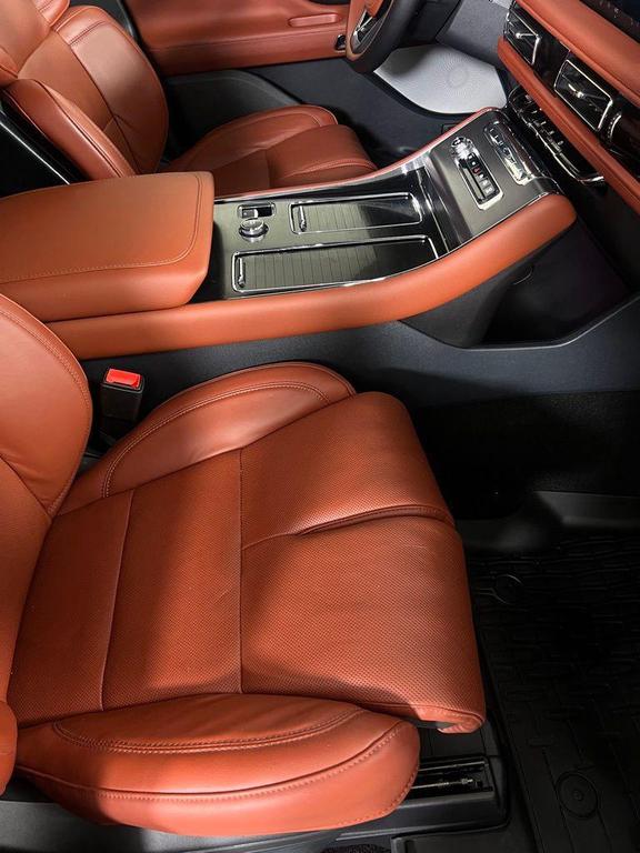 used 2025 Lincoln Aviator car, priced at $64,000