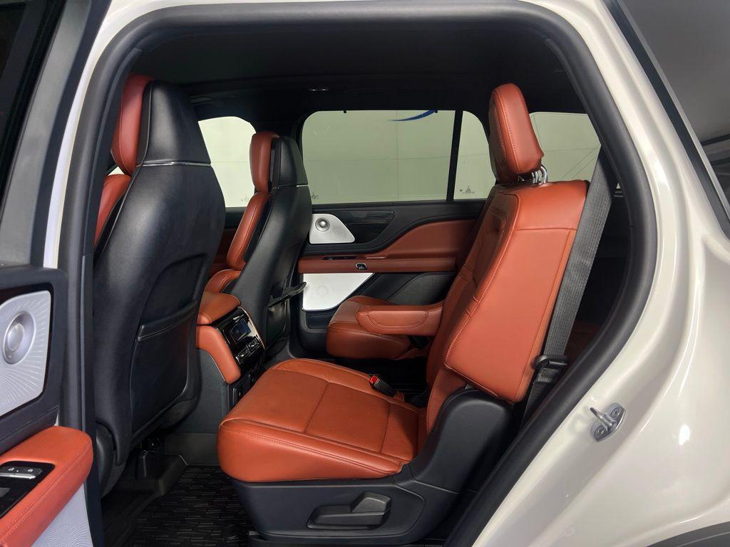 used 2025 Lincoln Aviator car, priced at $64,000