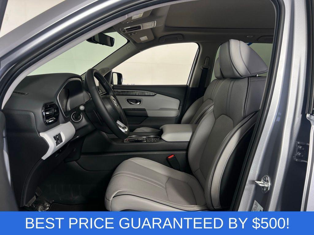new 2025 Honda Pilot car, priced at $51,280