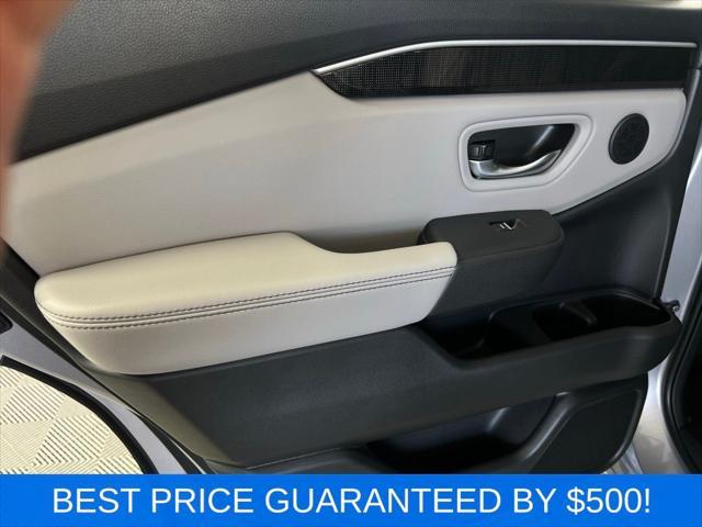 new 2025 Honda Pilot car, priced at $54,530