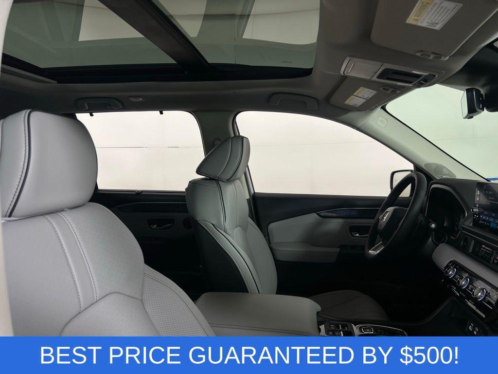 new 2025 Honda Pilot car, priced at $51,280