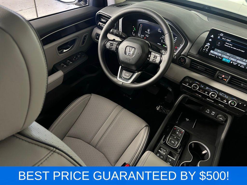 new 2025 Honda Pilot car, priced at $52,030
