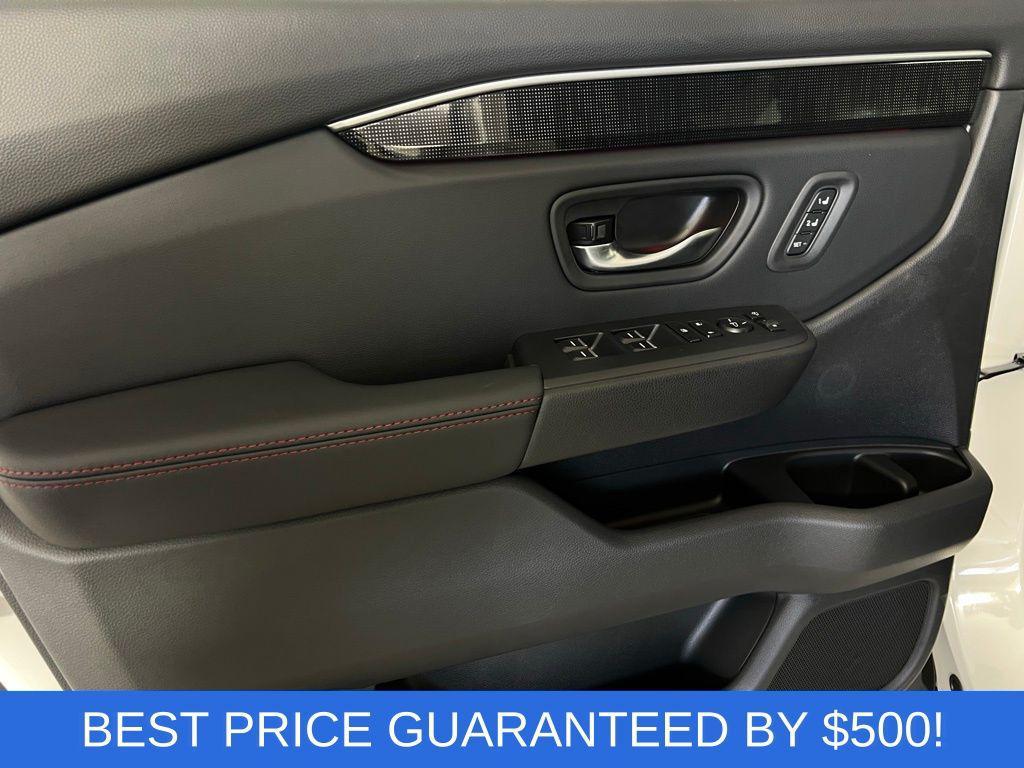 new 2025 Honda Pilot car, priced at $54,715